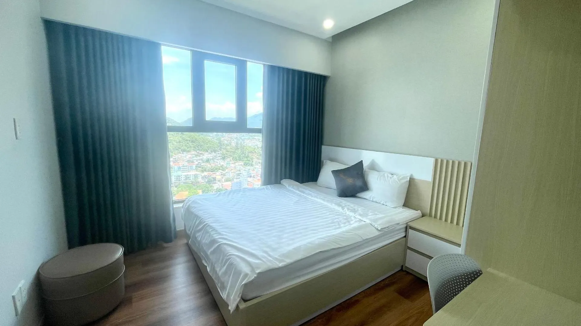 The Gold Beach Nha Trang Holtel & Apartment Vietnám