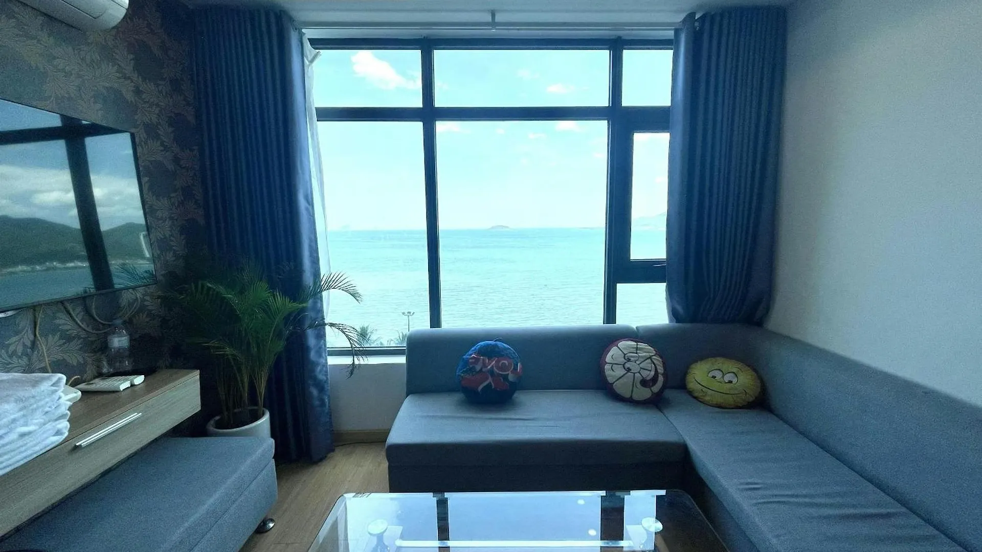 The Gold Beach Nha Trang Holtel & Apartment Szálloda