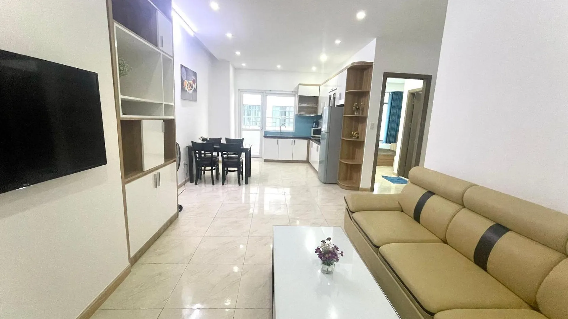 The Gold Beach Nha Trang Holtel & Apartment Szálloda