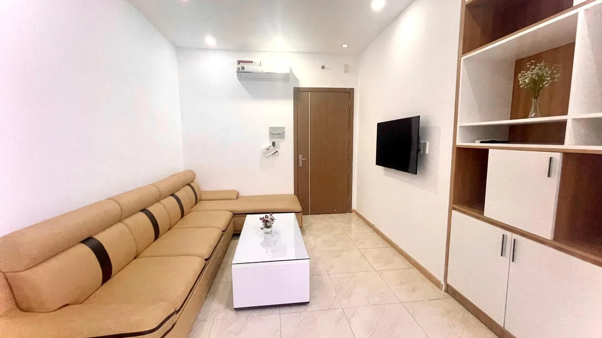The Gold Beach Nha Trang Holtel & Apartment