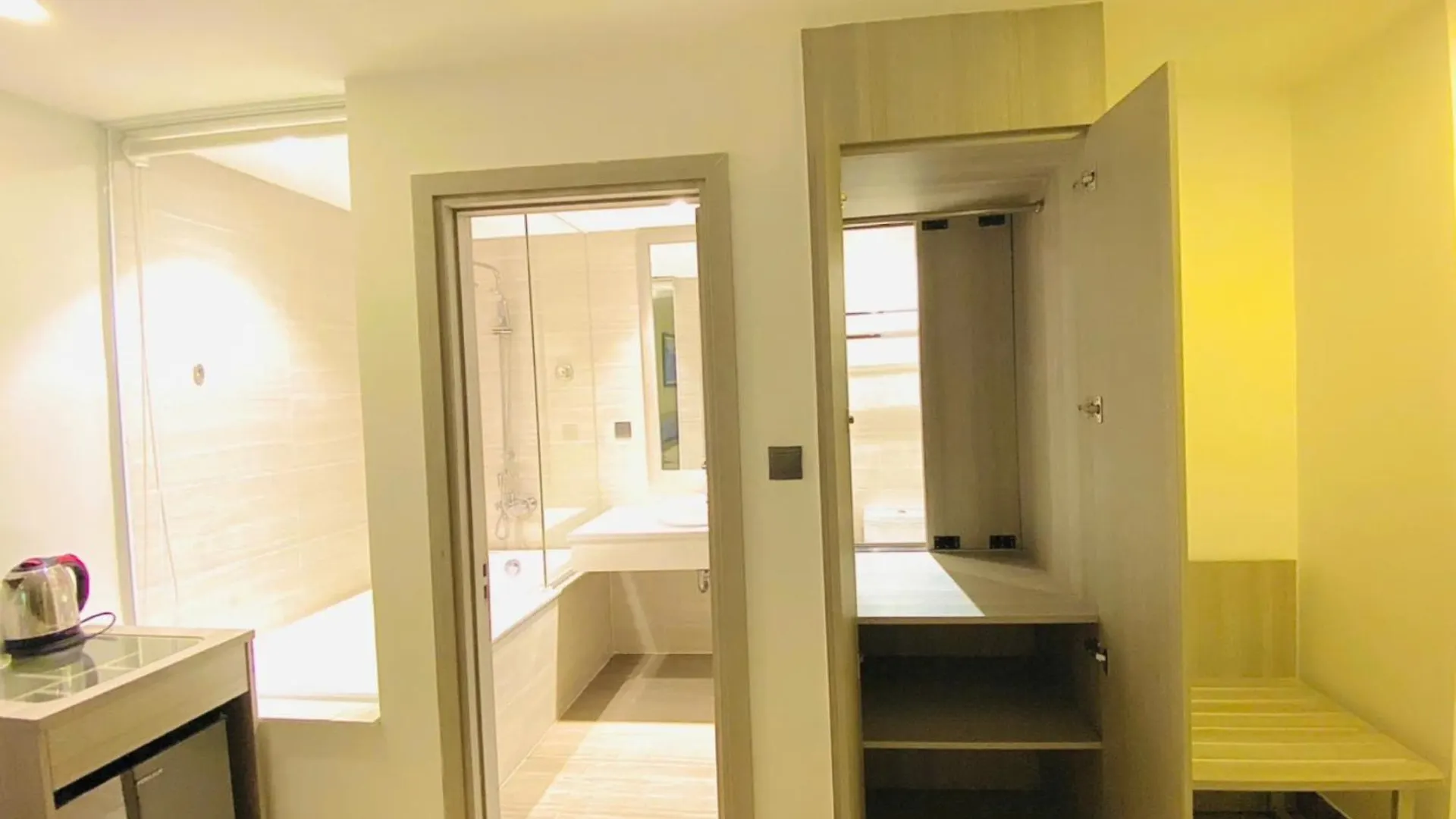 The Gold Beach Nha Trang Holtel & Apartment Vietnam