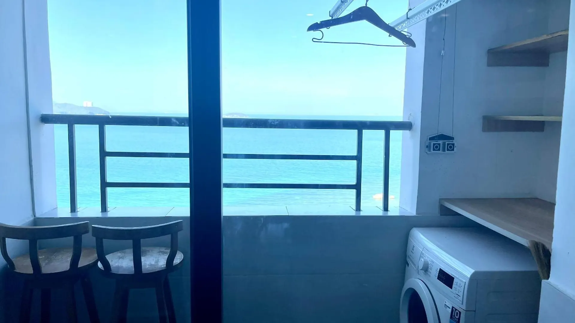 The Gold Beach Nha Trang Holtel & Apartment 3*,